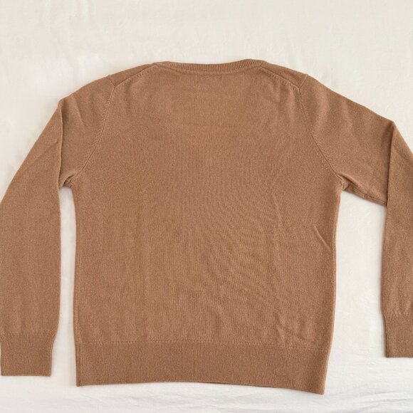 Quince Cashmere V-Neck, Sweater, NEVER WORN. Sz M, Honey colored - Picture 5 of 9